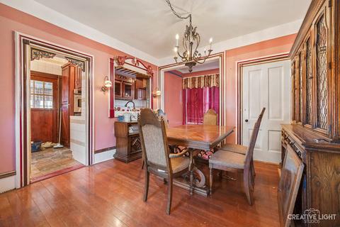 704 N Spring St, Elgin, IL 60120 photo 8