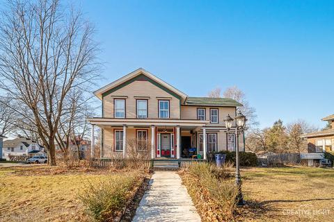 704 N Spring St, Elgin, IL 60120 photo 1