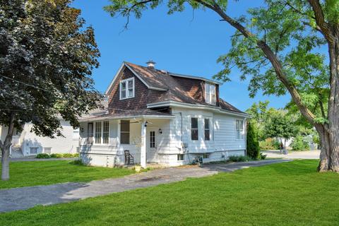 937 E Prairie Ave, Des Plaines, IL 60016 photo 2