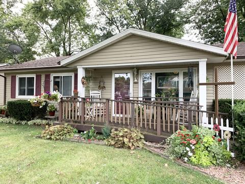 94 Strasma East Dr, Kankakee, IL 60901 photo 2