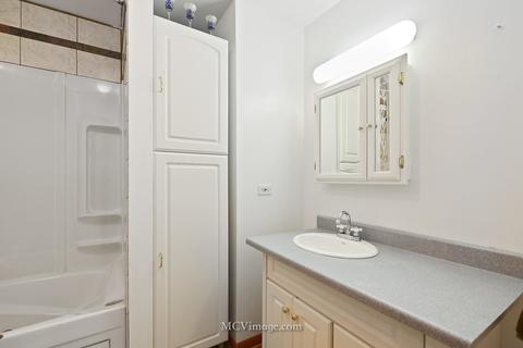 829 Midway Rd, Northbrook, IL 60062 photo 16
