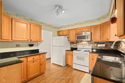 829 Midway Rd, Northbrook, IL 60062 photo 7