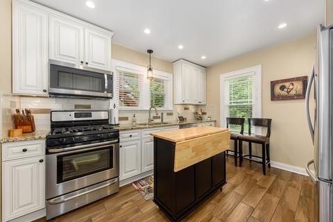 139 N Wright St, Naperville, IL 60540 photo 11