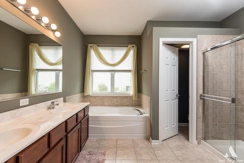 5834 Red Oak Dr, Hoffman Estates, IL 60192 photo 11