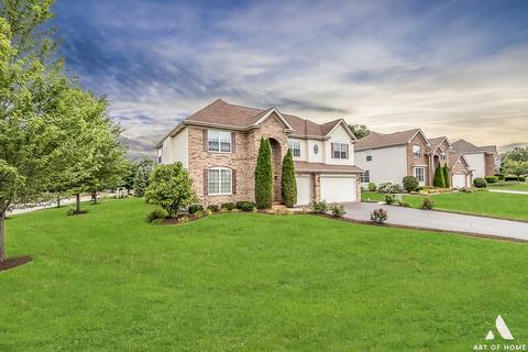 5834 Red Oak Dr, Hoffman Estates, IL 60192 photo 2