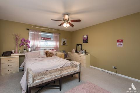5834 Red Oak Dr, Hoffman Estates, IL 60192 photo 12