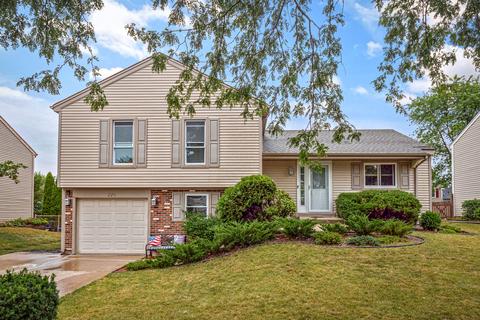 225 Burnside Cir, Bartlett, IL 60103 photo 1