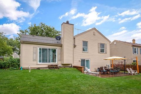 225 Burnside Cir, Bartlett, IL 60103 photo 24