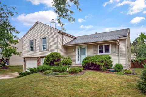 225 Burnside Cir, Bartlett, IL 60103 photo 2