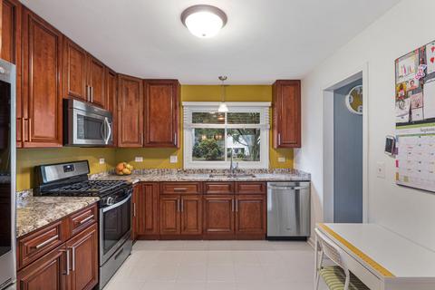 225 Burnside Cir, Bartlett, IL 60103 photo 7