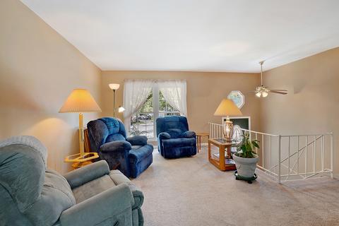 223 Carol Ct, Steger, IL 60475 photo 4