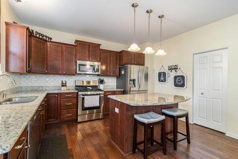 830 Avalon Way, Minooka, IL 60447 photo 2