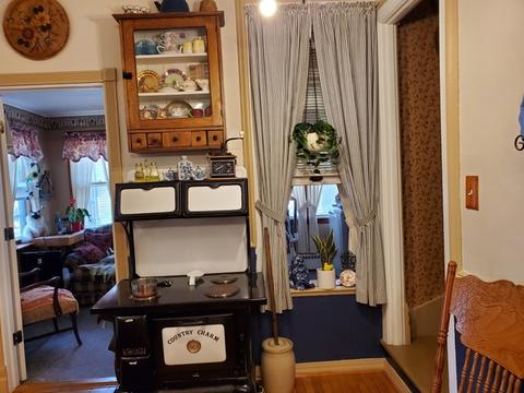 327 E Washington St, Ottawa, IL 61350 photo 3