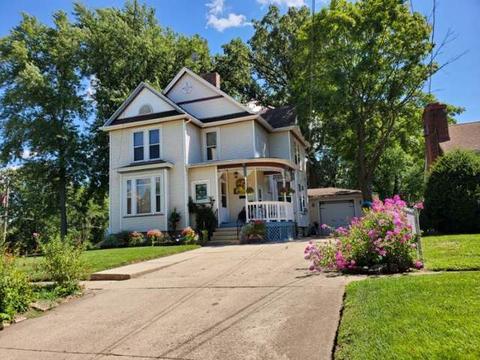 327 E Washington St, Ottawa, IL 61350 photo 1