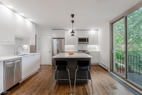1484 E 56th St, Chicago, IL 60637 photo 13