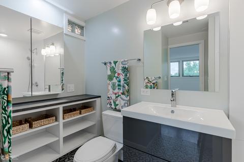 1484 E 56th St, Chicago, IL 60637 photo 25