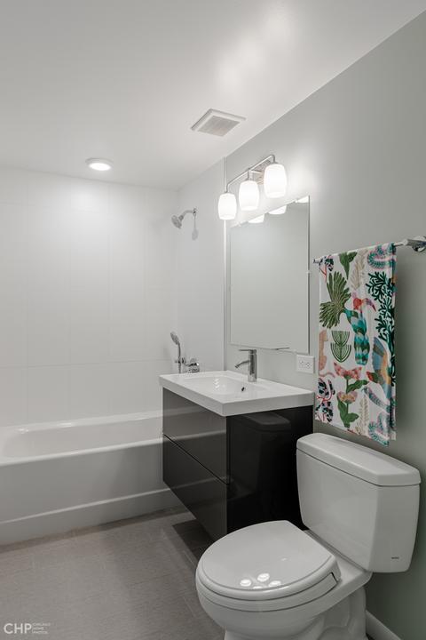 1484 E 56th St, Chicago, IL 60637 photo 22