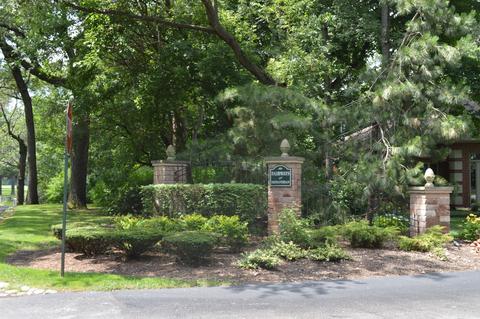 33 Billy Casper Ln, Midlothian, IL 60445 photo 4