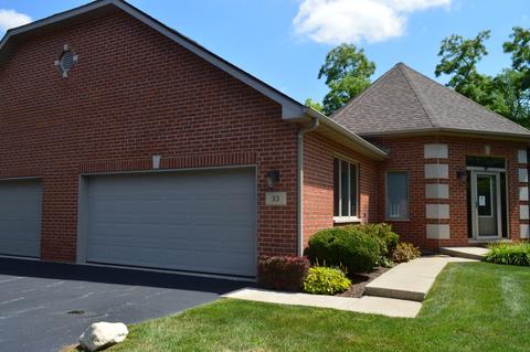33 Billy Casper Ln, Midlothian, IL 60445 photo 2