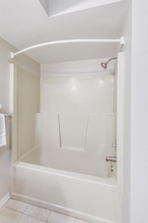 1743 Pebble Beach Dr, Hoffman Estates, IL 60169 photo 25