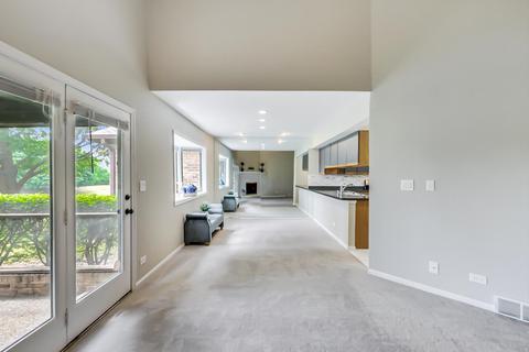 1743 Pebble Beach Dr, Hoffman Estates, IL 60169 photo 7