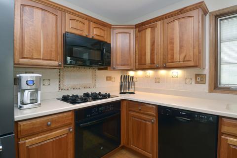 291 Gatewood Ln, Bartlett, IL 60103 photo 23