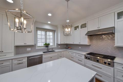 644 N Wright St, Naperville, IL 60563 photo 4