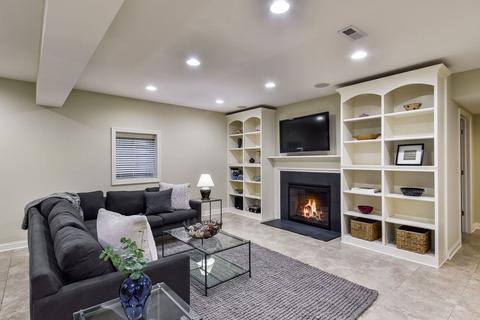 644 N Wright St, Naperville, IL 60563 photo 29