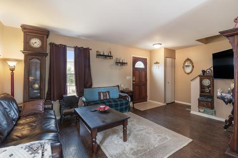 1800 Silver Ridge Dr, Plainfield, IL 60586 photo 2