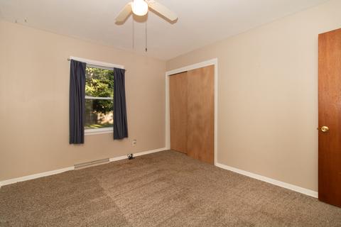 406 N Walnut St, Normal, IL 61761 photo 9