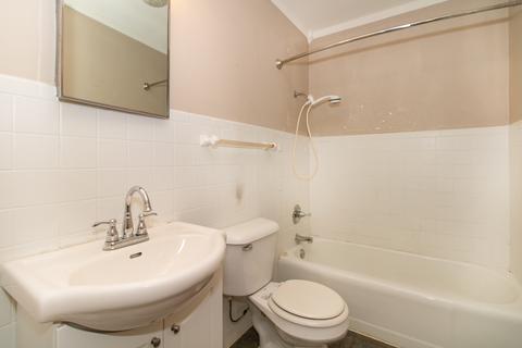 406 N Walnut St, Normal, IL 61761 photo 7