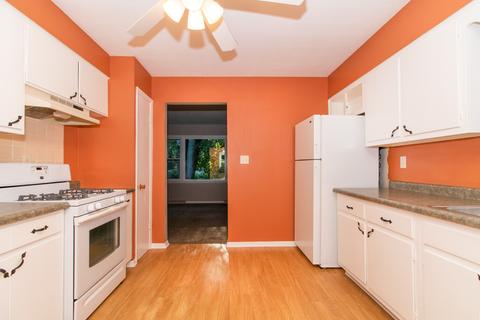 406 N Walnut St, Normal, IL 61761 photo 5