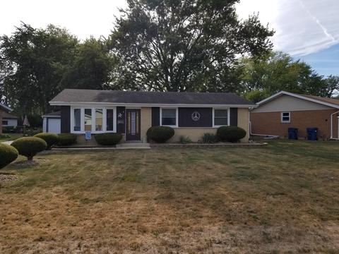 12830 E Playfield Dr, Crestwood, IL 60445 photo 1