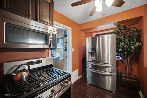 8642 S Champlain Ave, Chicago, IL 60619 photo 7