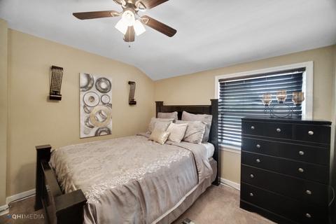 8642 S Champlain Ave, Chicago, IL 60619 photo 12