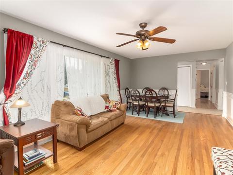 672 Scott Dr, Elgin, IL 60123 photo 5