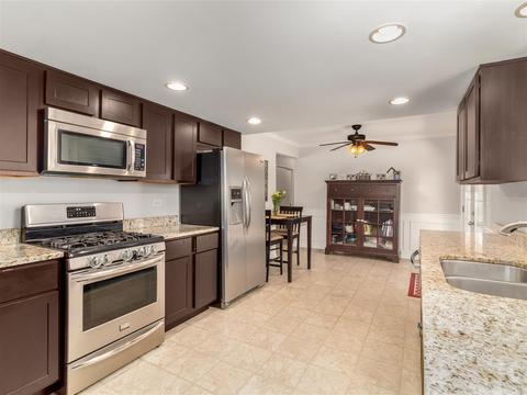672 Scott Dr, Elgin, IL 60123 photo 7