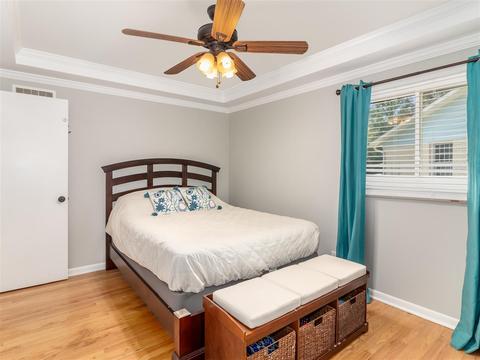 672 Scott Dr, Elgin, IL 60123 photo 9