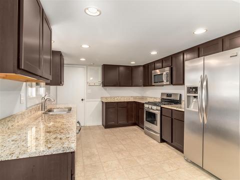 672 Scott Dr, Elgin, IL 60123 photo 6