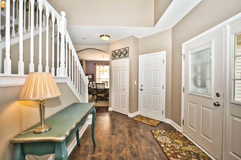 2169 Cabrillo Ln, Hoffman Estates, IL 60192 photo 2
