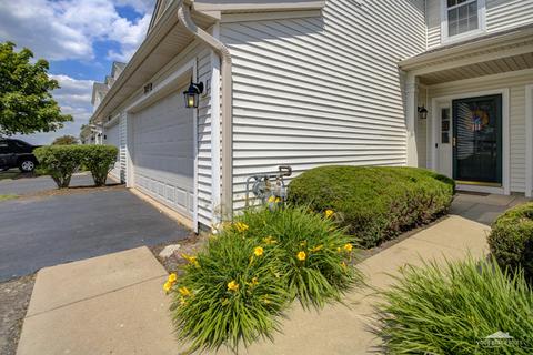 7019 Clearwater Dr, Plainfield, IL 60586 photo 2