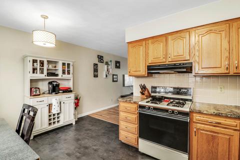 28 Ethell Pkwy, Normal, IL 61761 photo 8