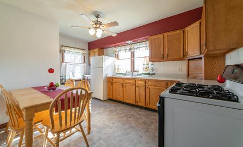 517 Corn St, Emden, IL 62635 photo 14