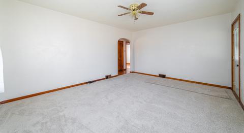 517 Corn St, Emden, IL 62635 photo 4