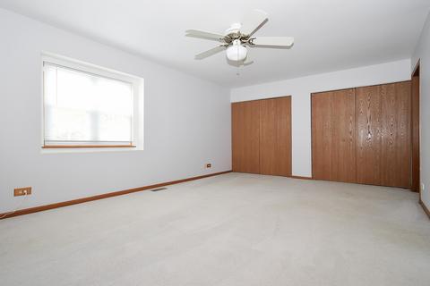 653 Dorset Ct, Wheeling, IL 60090 photo 8