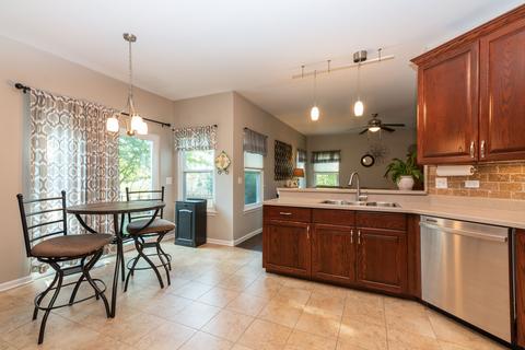 131 Westridge Blvd, Bartlett, IL 60103 photo 7