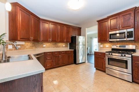 131 Westridge Blvd, Bartlett, IL 60103 photo 6