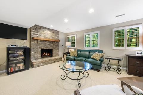 120 Hill Rd, Willowbrook, IL 60527 photo 26