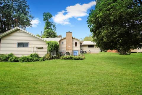 1561 S Demeter Dr, Freeport, IL 61032 photo 20