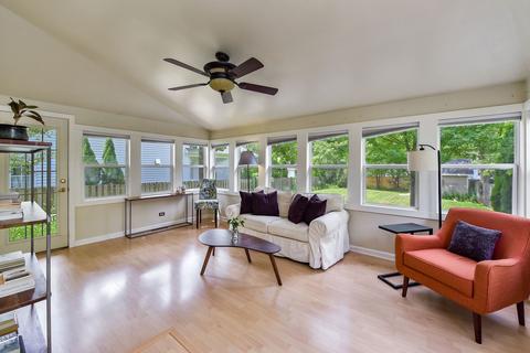 1006 N Scott St, Wheaton, IL 60187 photo 9